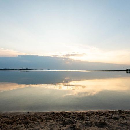 Domek Nad Jeziorem Dobskim - Fuleda 5 المظهر الخارجي الصورة